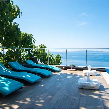 Holida House With Swimming Pool Holiday home Marcelji
