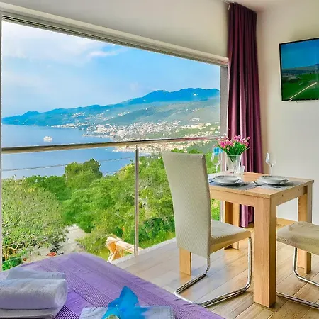 Holiday home Holida House With Swimming Pool